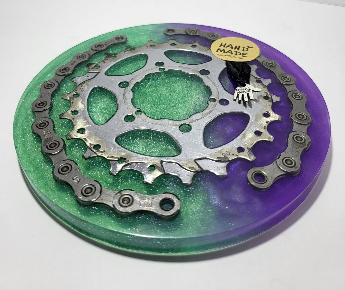 Large Round Coaster/Plaque with Recycled Bike Chain Cassette Chainring Green Purple Cycle Gift - The Odd Little Shop